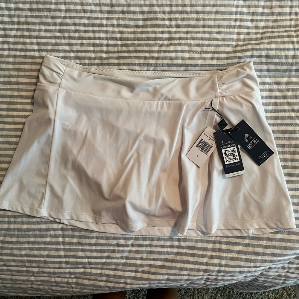 Cabana Life IPF 50+ White Swim Skirt with attached bottoms Size L